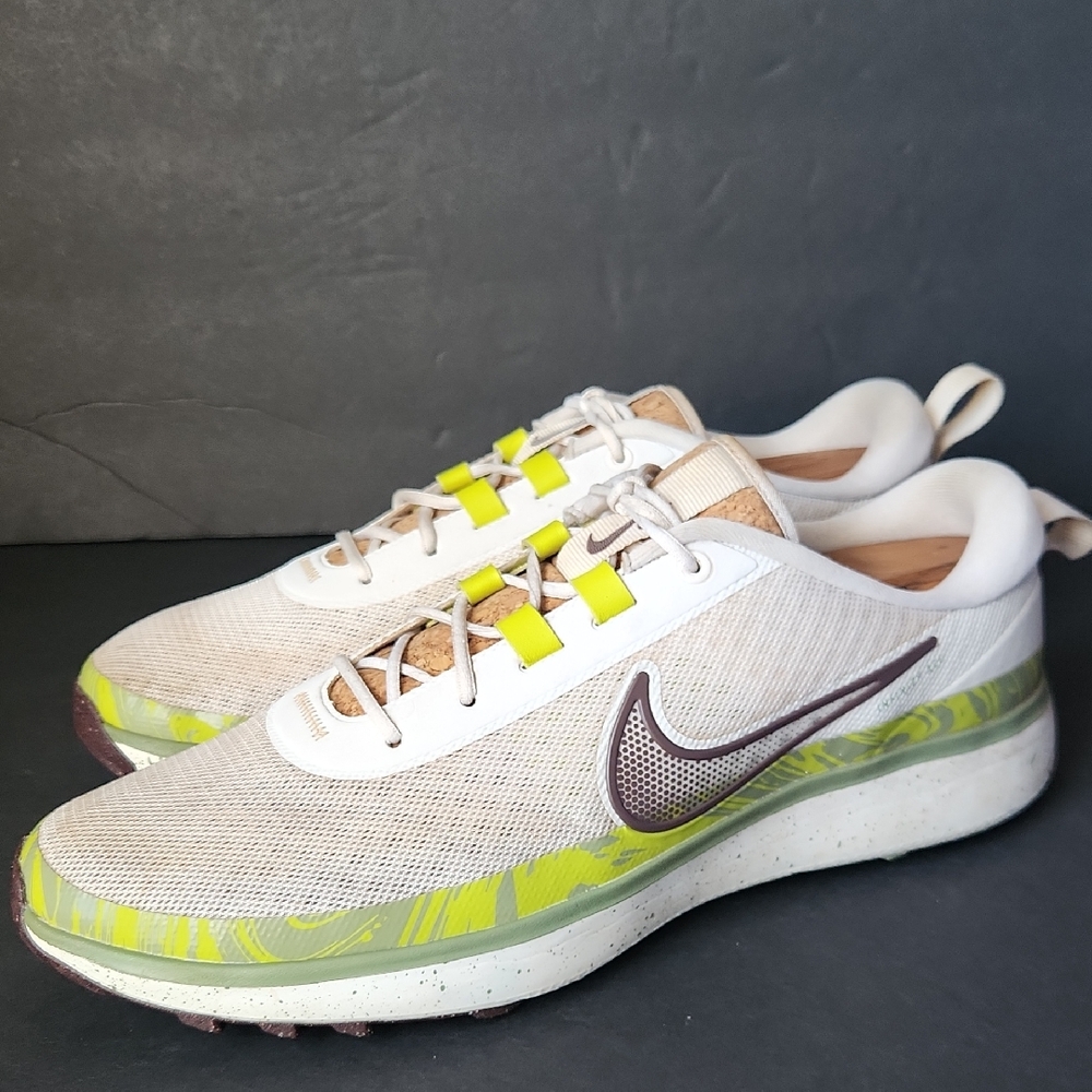 Nike Men's White Tan Green Athletic Shoes